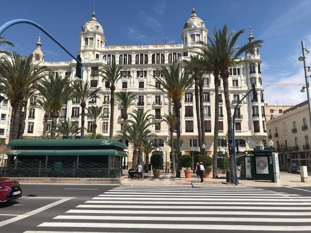 Estudio De Lujo Casaturis En El Corazon De Alicante A114 Exterior foto